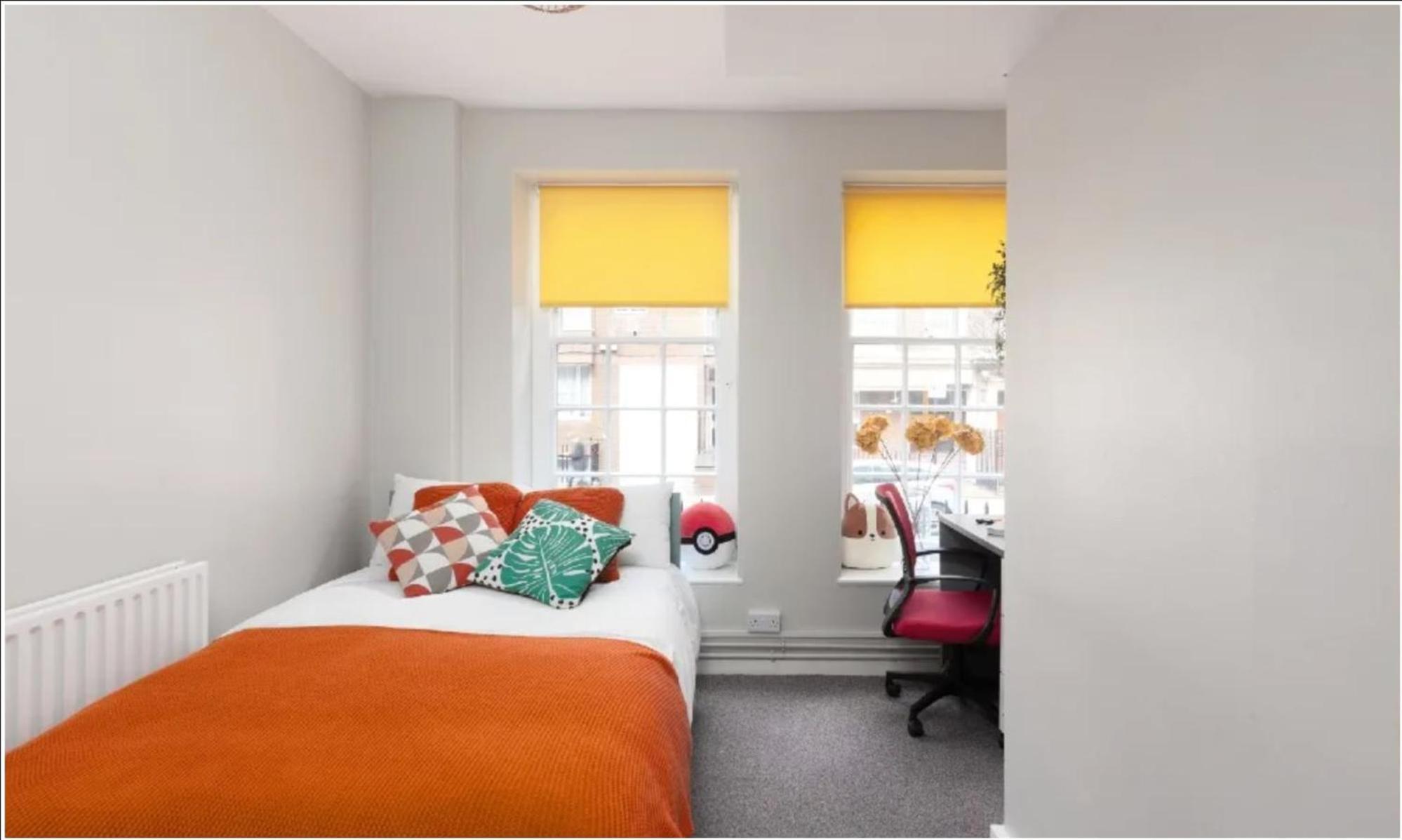 Spacious Room With Shared Facilities London Exterior photo