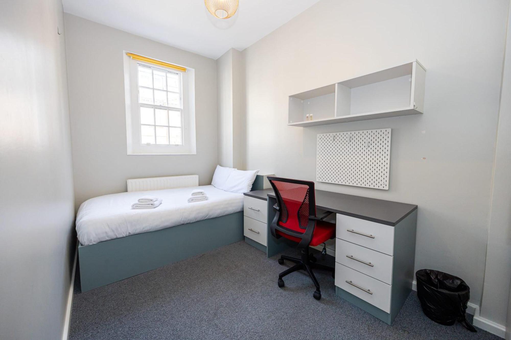 Spacious Room With Shared Facilities London Exterior photo