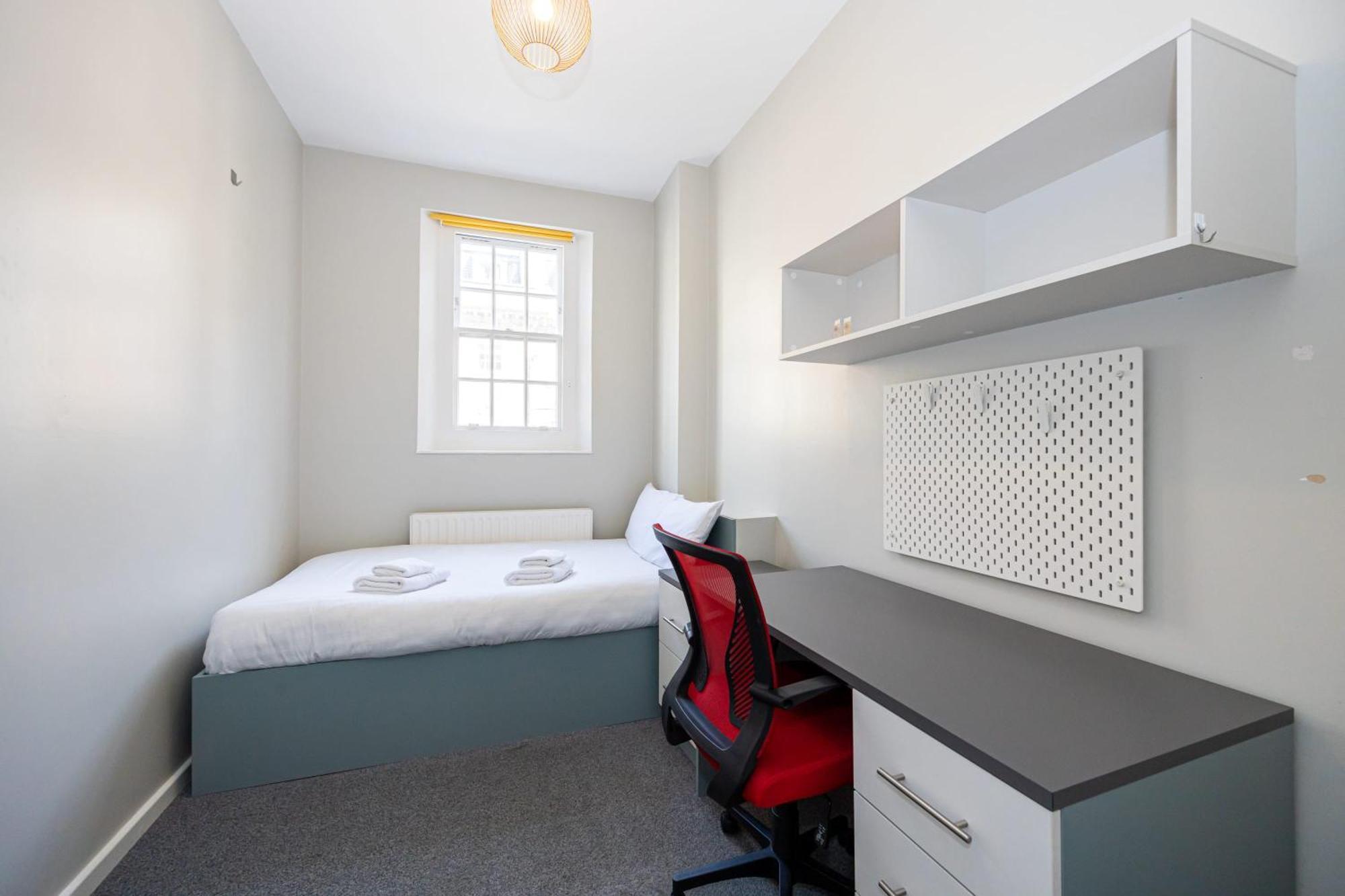 Spacious Room With Shared Facilities London Exterior photo
